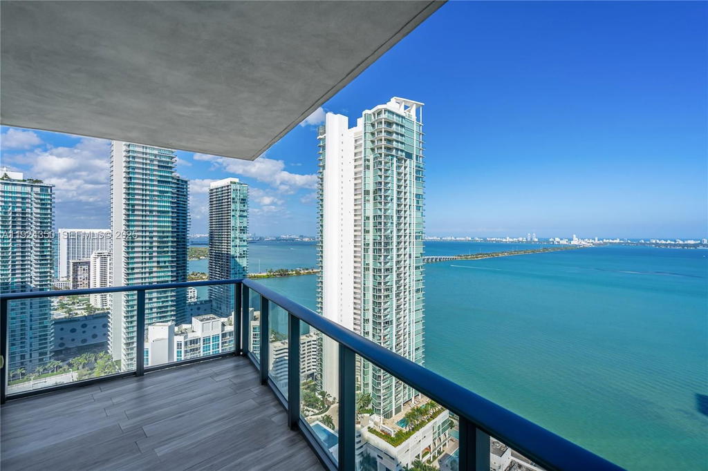 Real estate property located at 460 28th St #3601, Miami-dade, Icon Bay Condo, Miami, FL