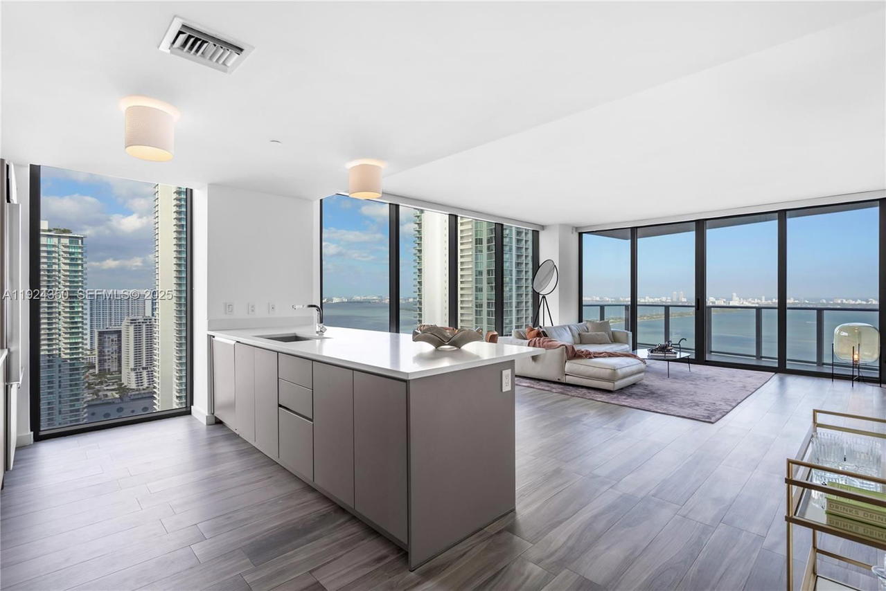 Real estate property located at 460 28th St #3601, Miami-dade, Icon Bay Condo, Miami, FL