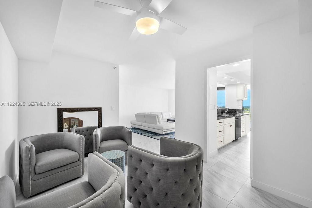 Real estate property located at 4000 Towerside Ter #1807, Miami-dade, The Towers Of Quayside Co, Miami, FL