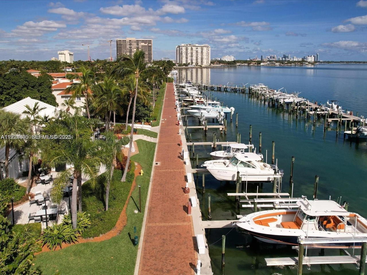 Real estate property located at 4000 Towerside Ter #1807, Miami-dade, The Towers Of Quayside Co, Miami, FL