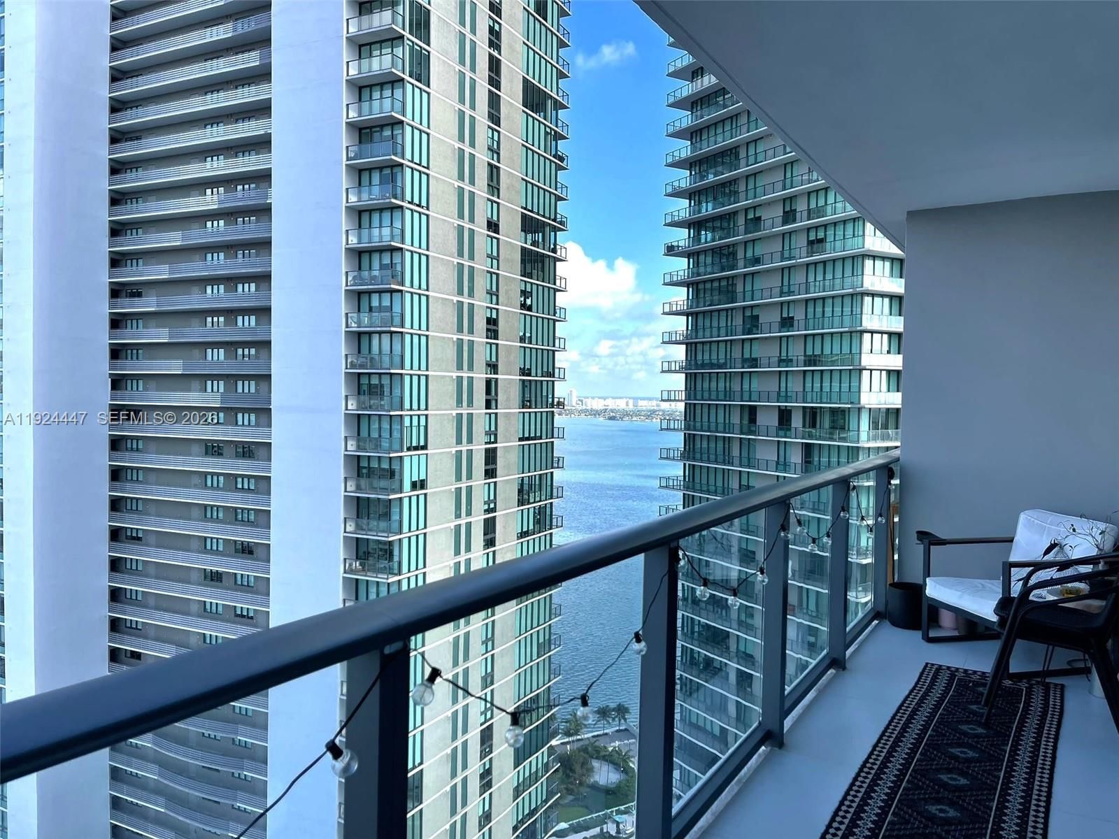 Real estate property located at 501 31st St #2902, Miami-dade, Paraiso Bayviews Condo, Miami, FL