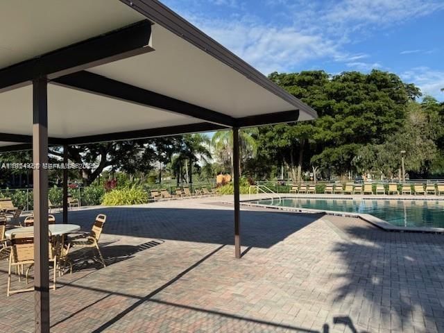 Real estate property located at 13001 15th Ct #207T, Broward, Ivanhoe East At Century V, Pembroke Pines, FL
