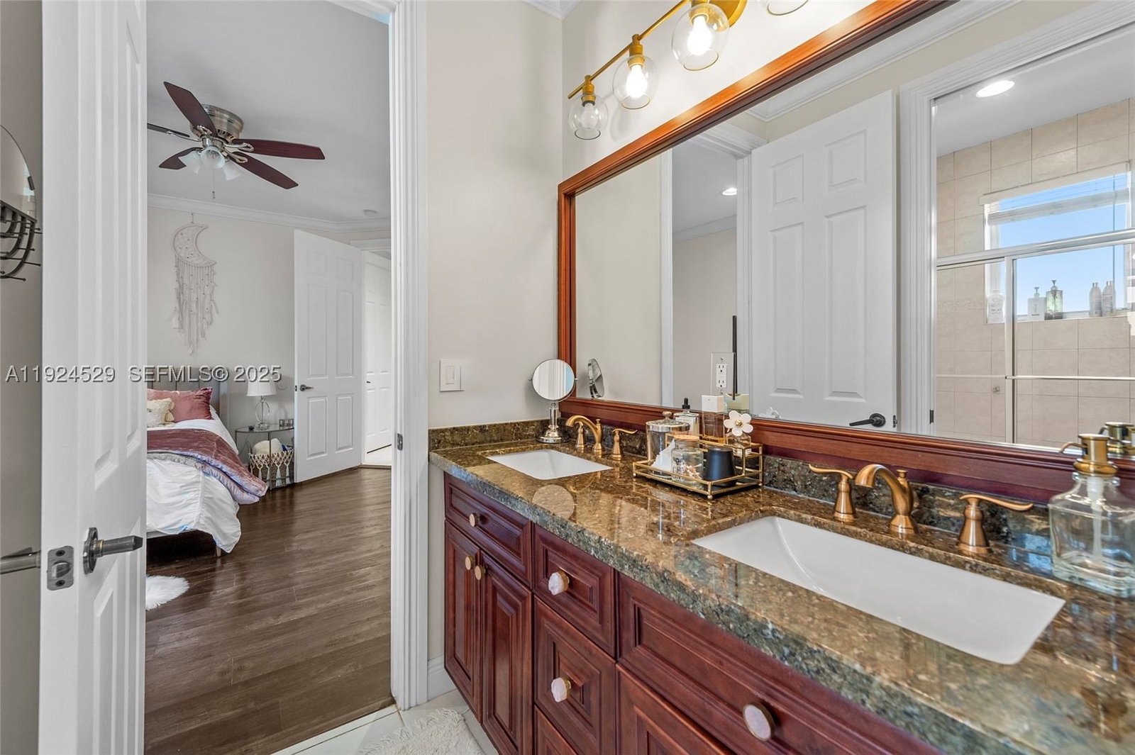 Real estate property located at 1470 Victoria Isle Dr, Broward, Victoria Isle, Weston, FL