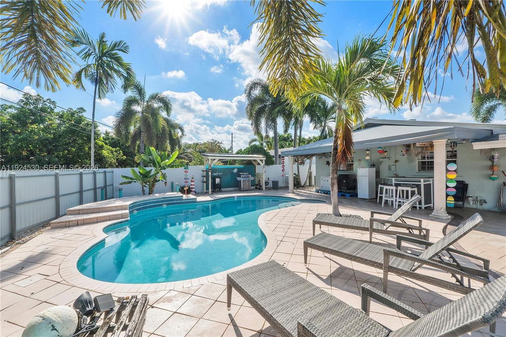 Real estate property located at 3329 Coolidge St, Broward, Hollywood Hills, Hollywood, FL