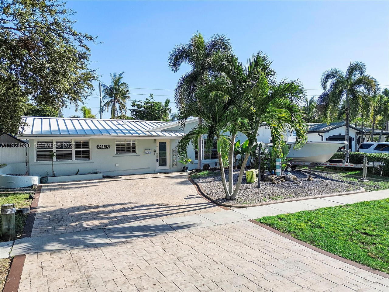 Real estate property located at 3329 Coolidge St, Broward, Hollywood Hills, Hollywood, FL