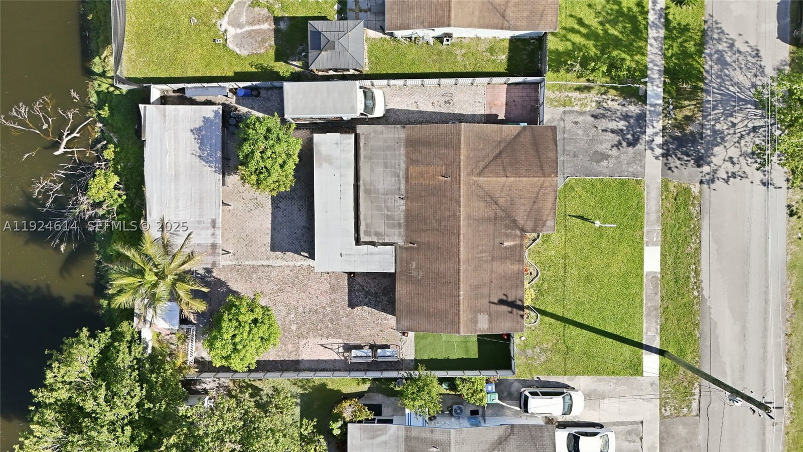 Real estate property located at 2211 46th Ave, Broward, Flair Sub No Nine, Lauderhill, FL