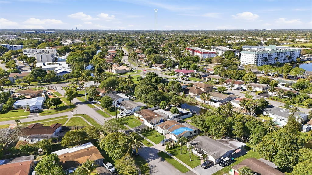 Real estate property located at 2211 46th Ave, Broward, Flair Sub No Nine, Lauderhill, FL