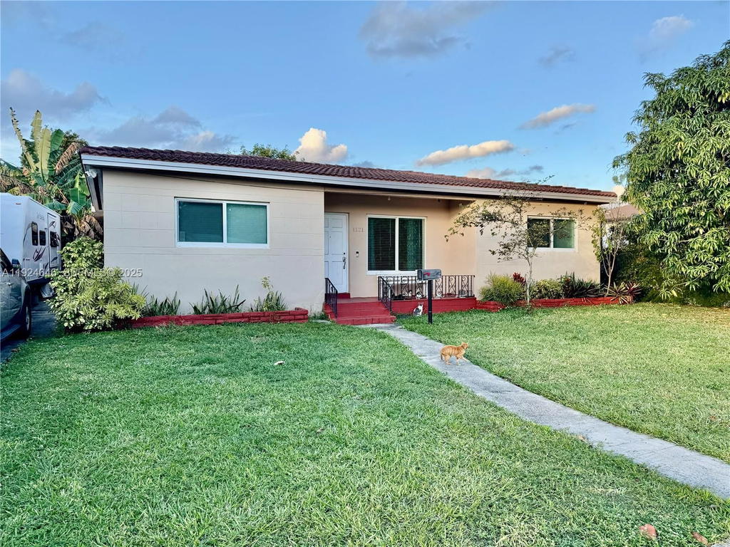 Real estate property located at 1121 154th Ter, Miami-dade, Breezeswept Heights, North Miami Beach, FL