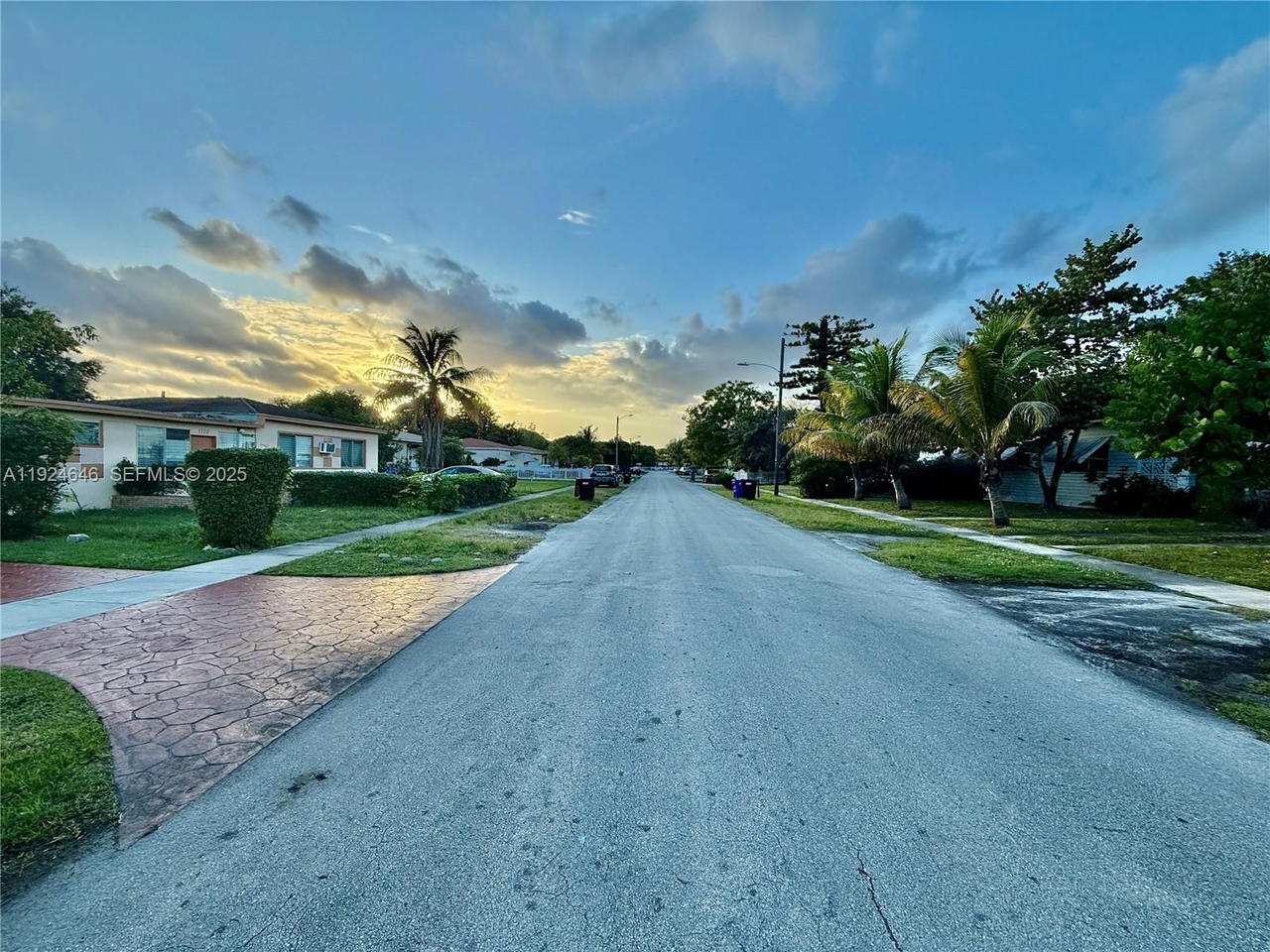 Real estate property located at 1121 154th Ter, Miami-dade, Breezeswept Heights, North Miami Beach, FL