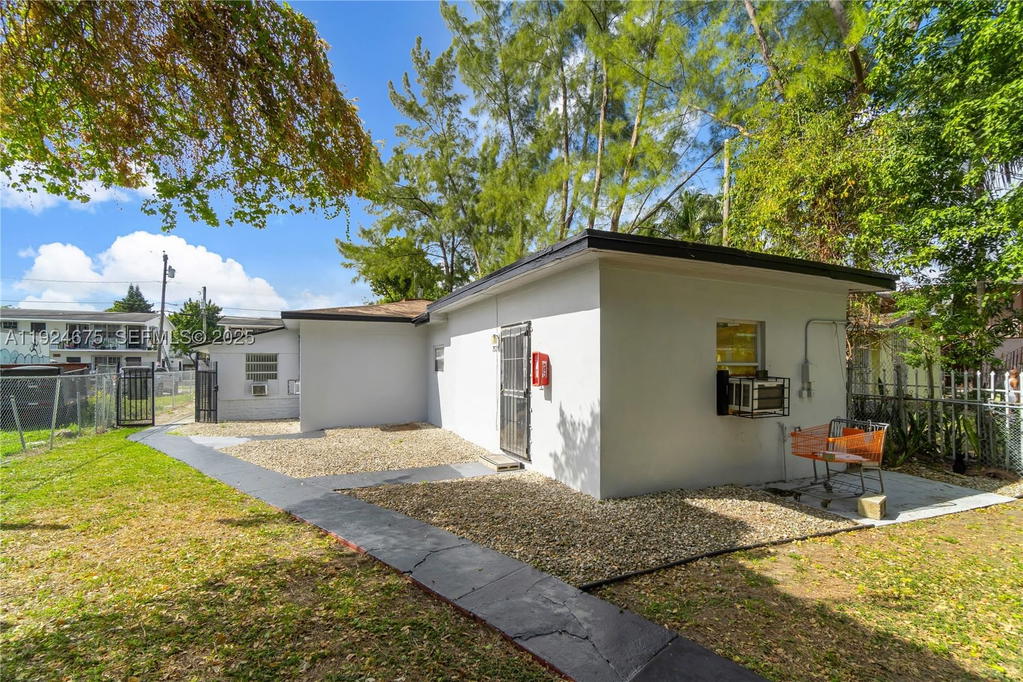 Real estate property located at 7525 Miami Ct, Miami-dade, Little River Gardens, Miami, FL