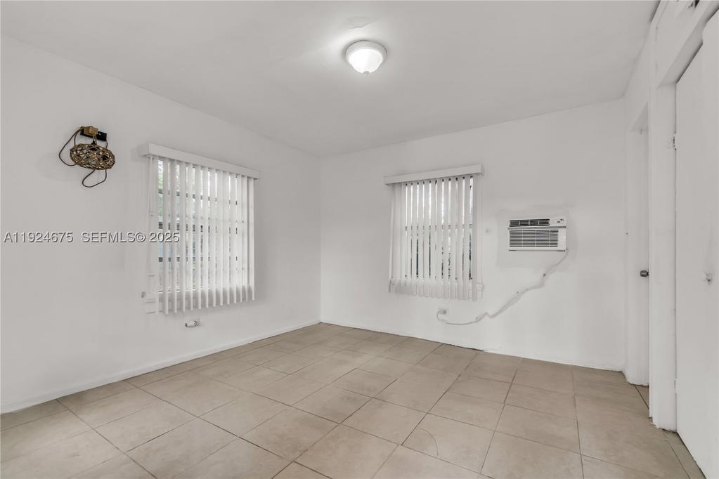 Real estate property located at 7525 Miami Ct, Miami-dade, Little River Gardens, Miami, FL