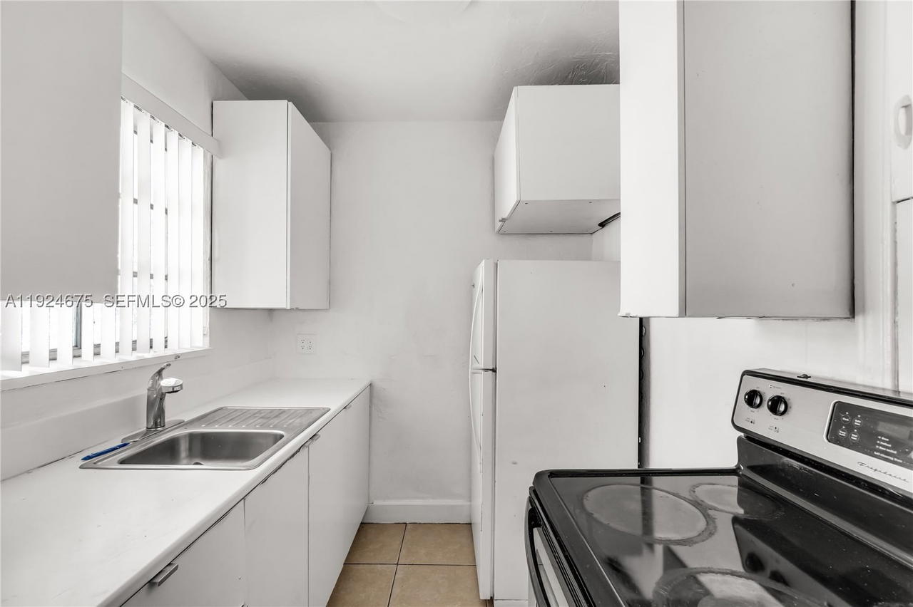 Real estate property located at 7525 Miami Ct, Miami-dade, Little River Gardens, Miami, FL