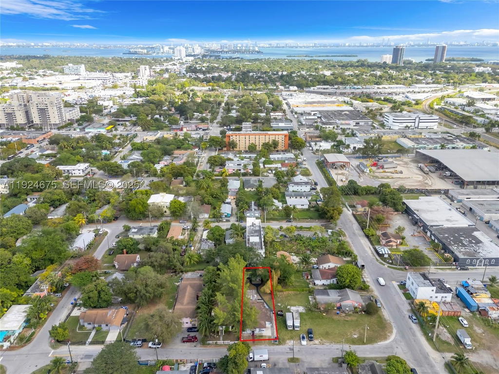 Real estate property located at 7525 Miami Ct, Miami-dade, Little River Gardens, Miami, FL