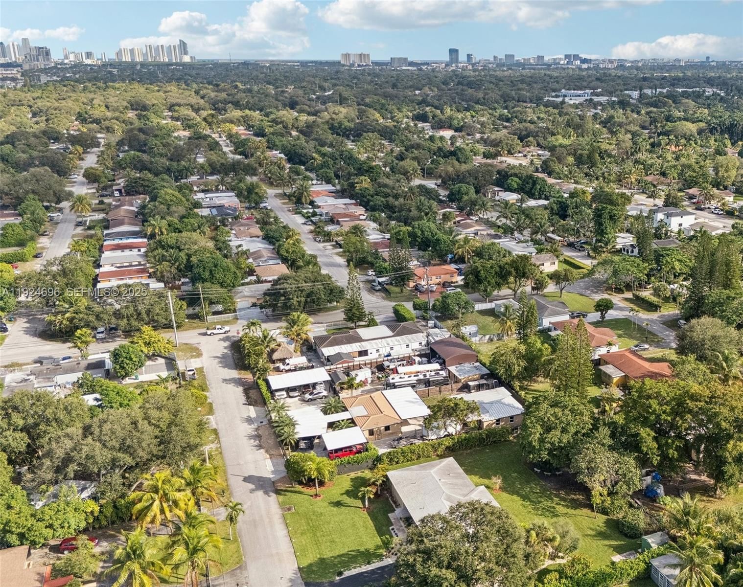 Real estate property located at 140 161st St, Miami-dade, Bisc Gardens Sec C, Miami, FL