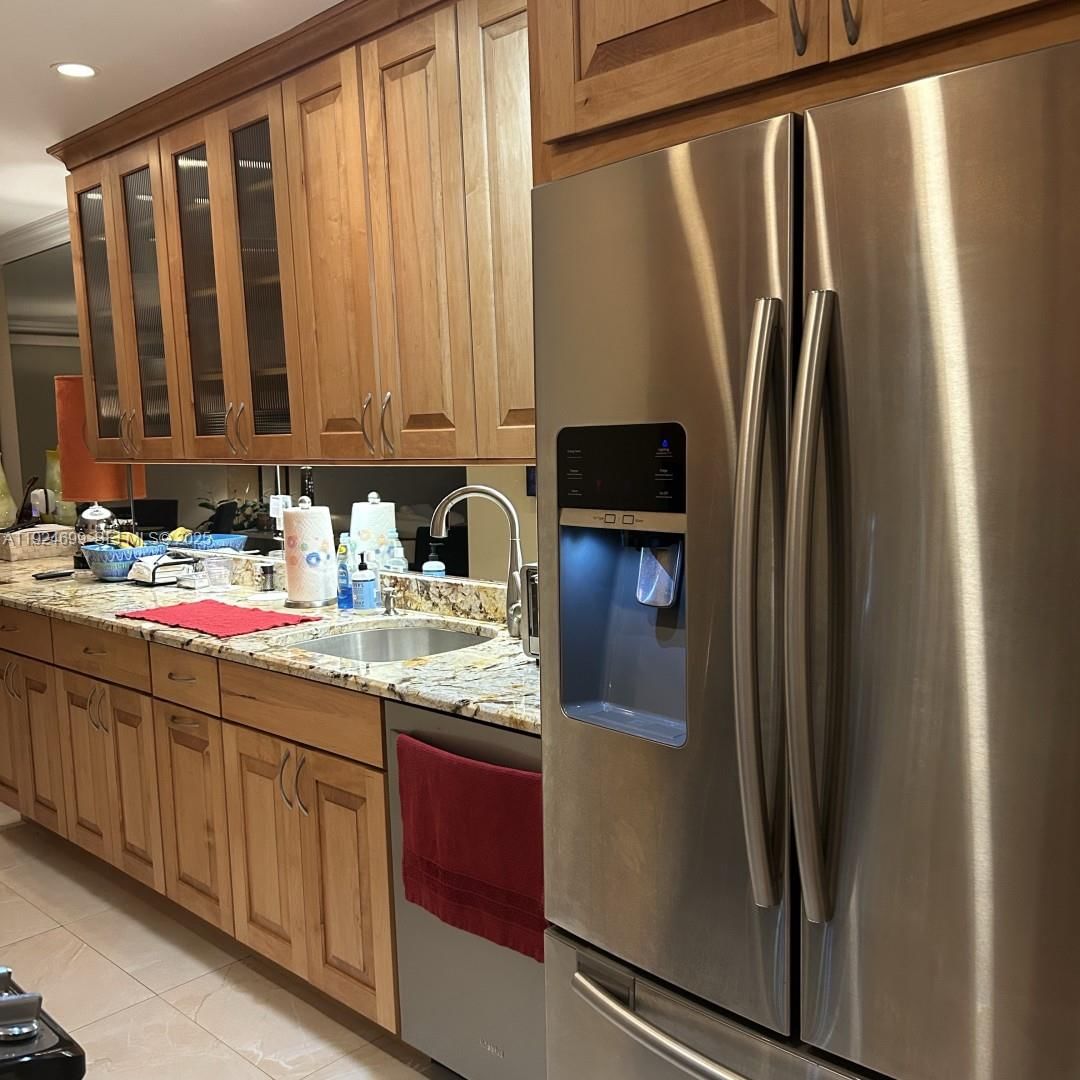 Real estate property located at 3100 48th St #914, Broward, Pilot House Condo, Fort Lauderdale, FL