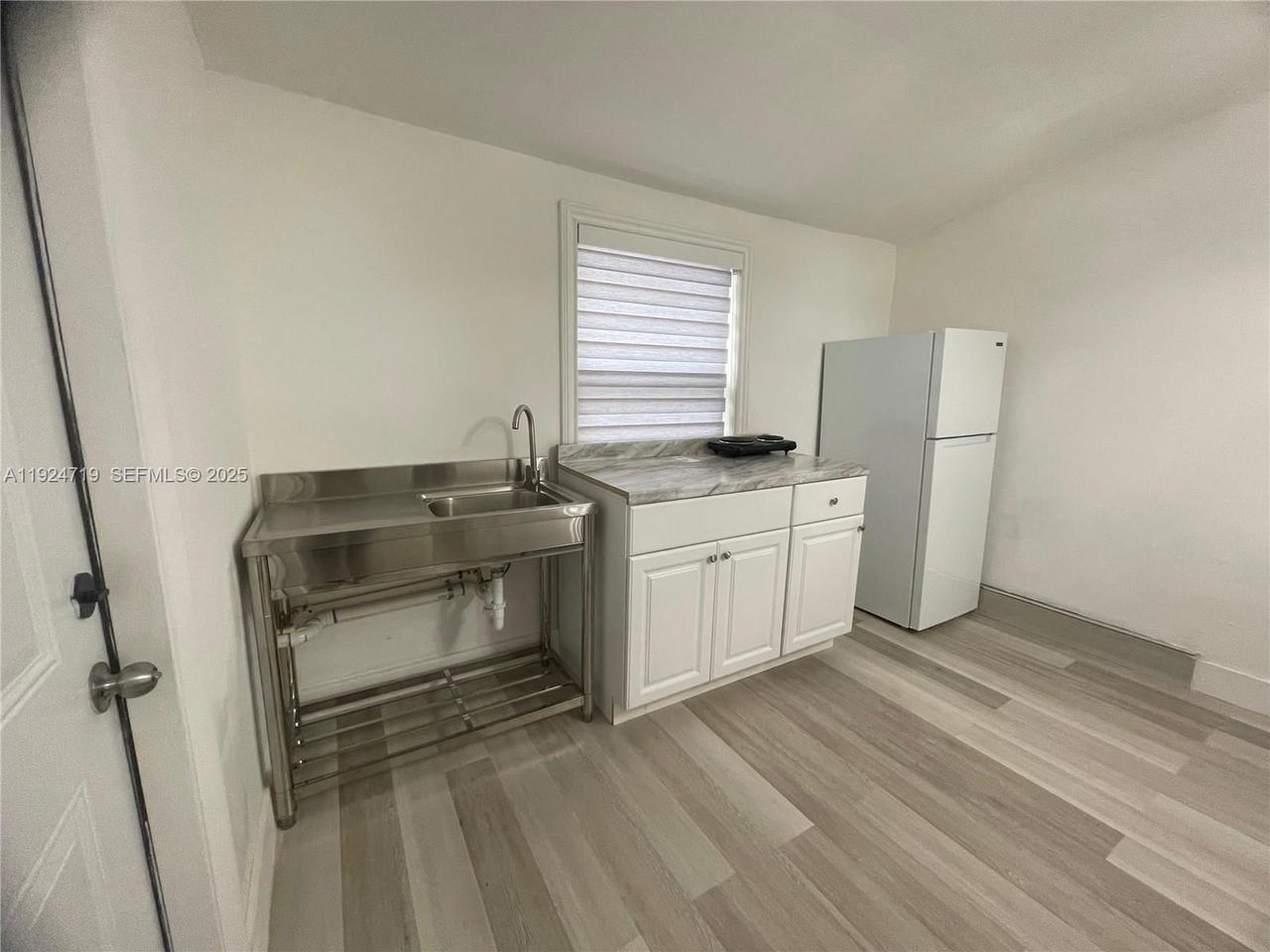 Real estate property located at 3718 12th St, Miami-dade, Le Jeune Manors, Miami, FL