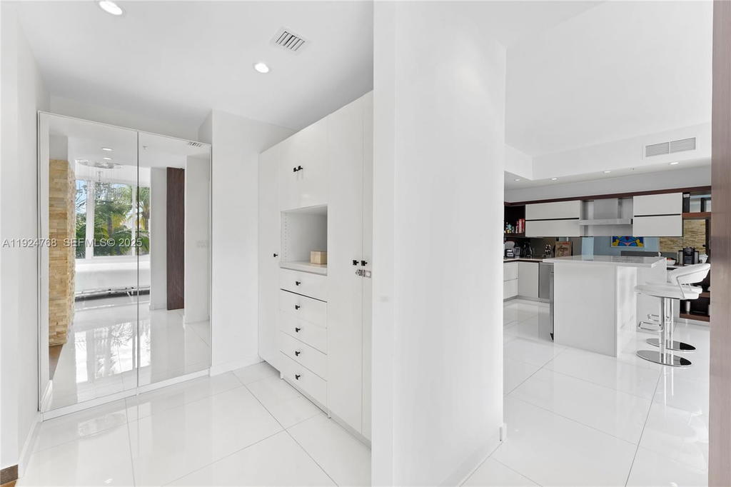 Real estate property located at 2100 Park Ave #201, Miami-dade, Artepark South Condo, Miami Beach, FL