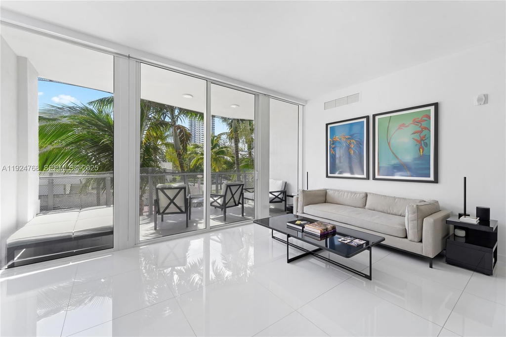 Real estate property located at 2100 Park Ave #201, Miami-dade, Artepark South Condo, Miami Beach, FL