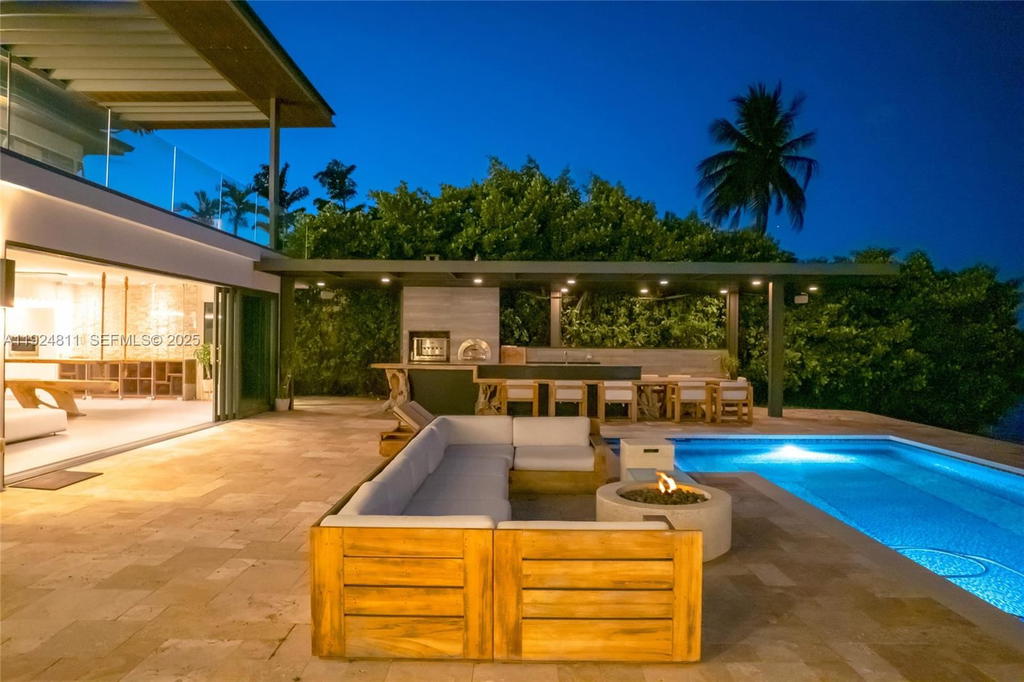 Real estate property located at 327 Rivo Alto Dr, Miami-dade, Rivo Alto Amd, Miami Beach, FL