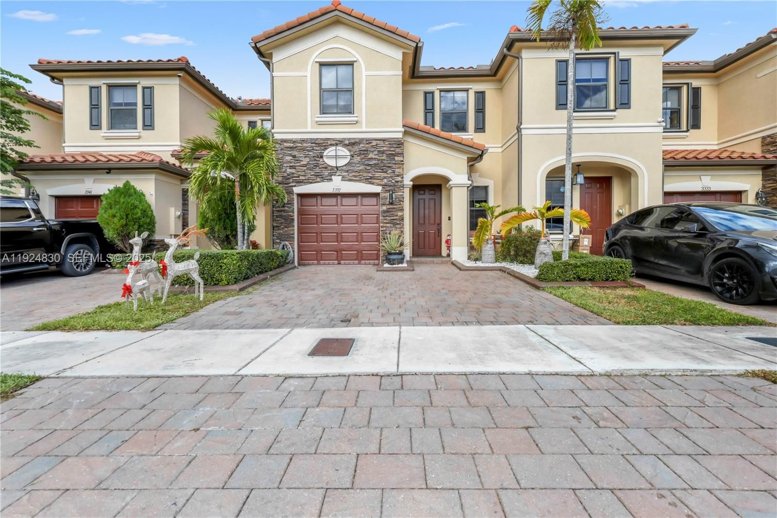Real estate property located at 3337 91st Ter, Miami-dade, Bellagio, Hialeah, FL
