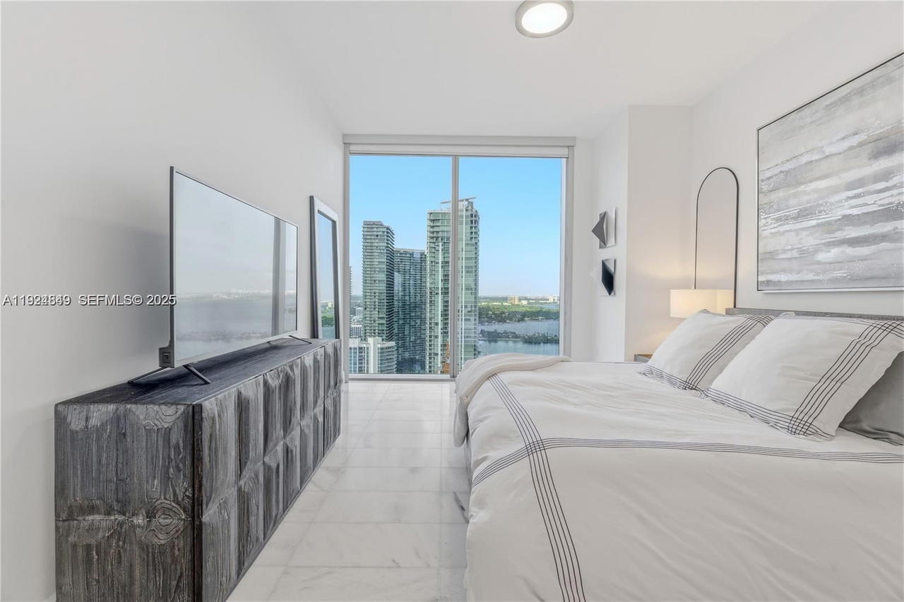 Real estate property located at 700 26th Ter #3406, Miami-dade, Escottonia Park, Miami, FL