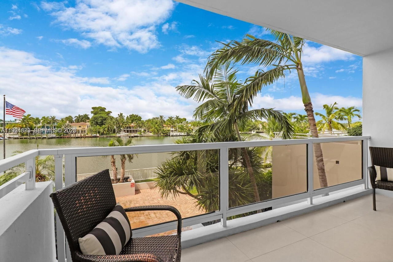 Real estate property located at 5700 Collins Ave #3J, Miami-dade, Seacoast 5700 Condo, Miami Beach, FL