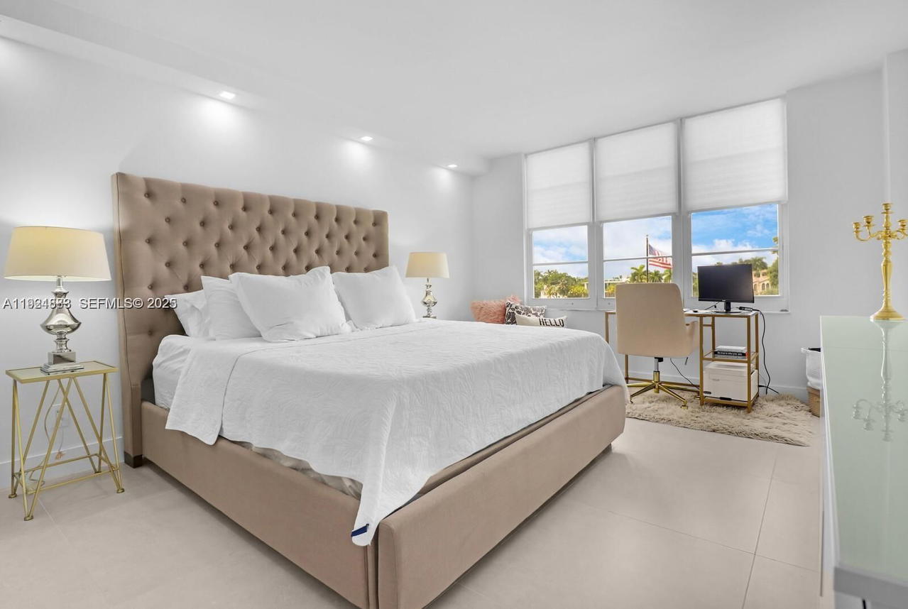 Real estate property located at 5700 Collins Ave #3J, Miami-dade, Seacoast 5700 Condo, Miami Beach, FL