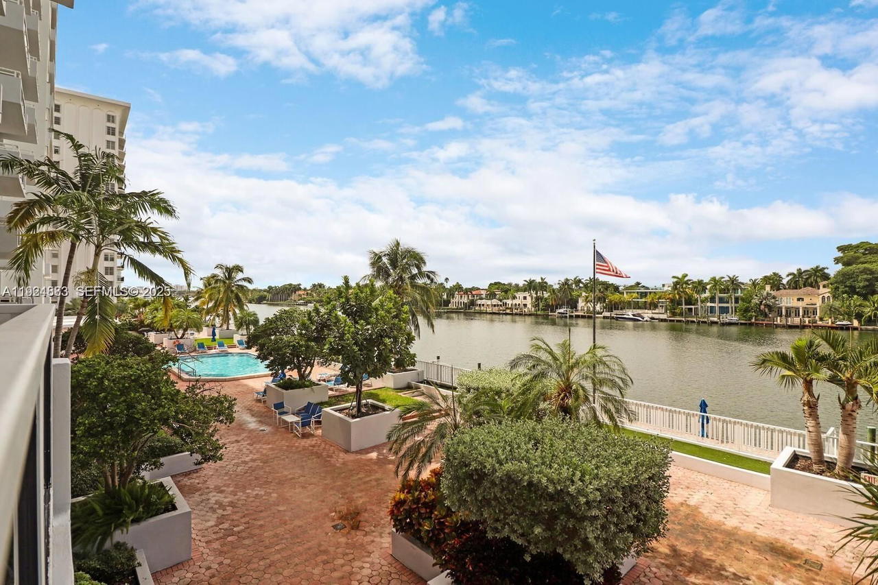 Real estate property located at 5700 Collins Ave #3J, Miami-dade, Seacoast 5700 Condo, Miami Beach, FL