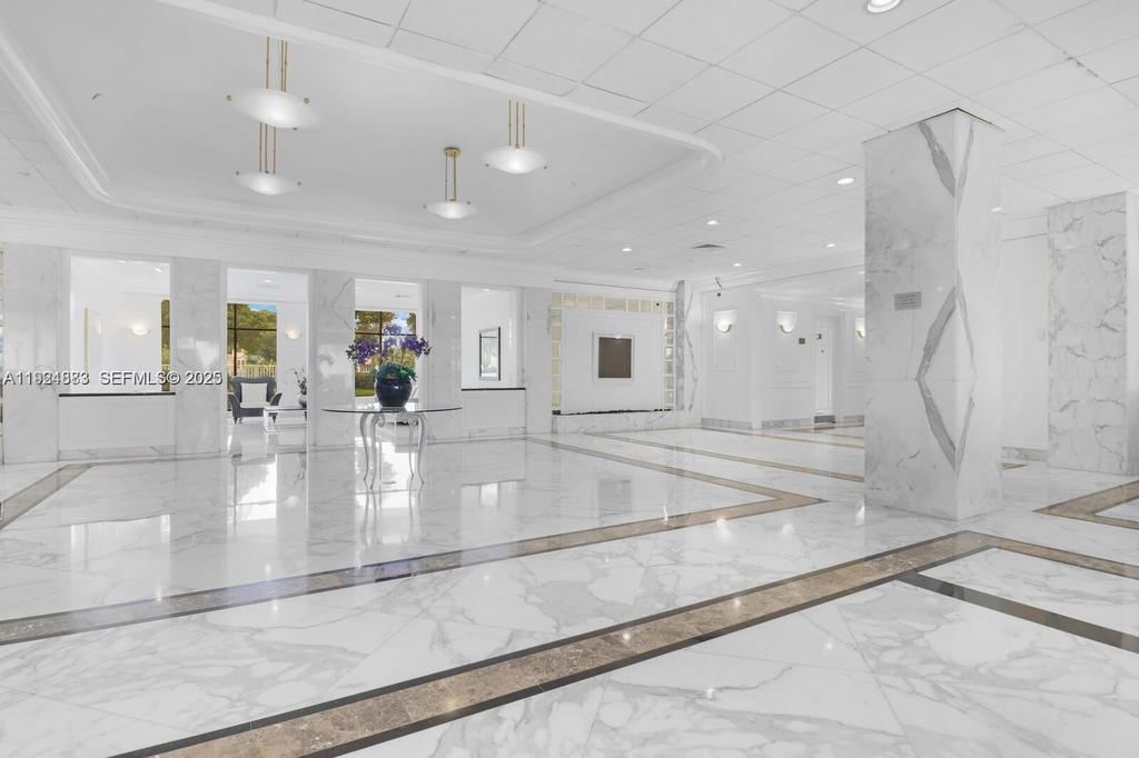 Real estate property located at 5700 Collins Ave #3J, Miami-dade, Seacoast 5700 Condo, Miami Beach, FL
