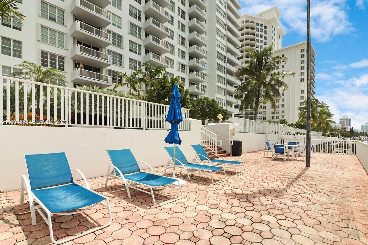 Real estate property located at 5700 Collins Ave #3J, Miami-dade, Seacoast 5700 Condo, Miami Beach, FL