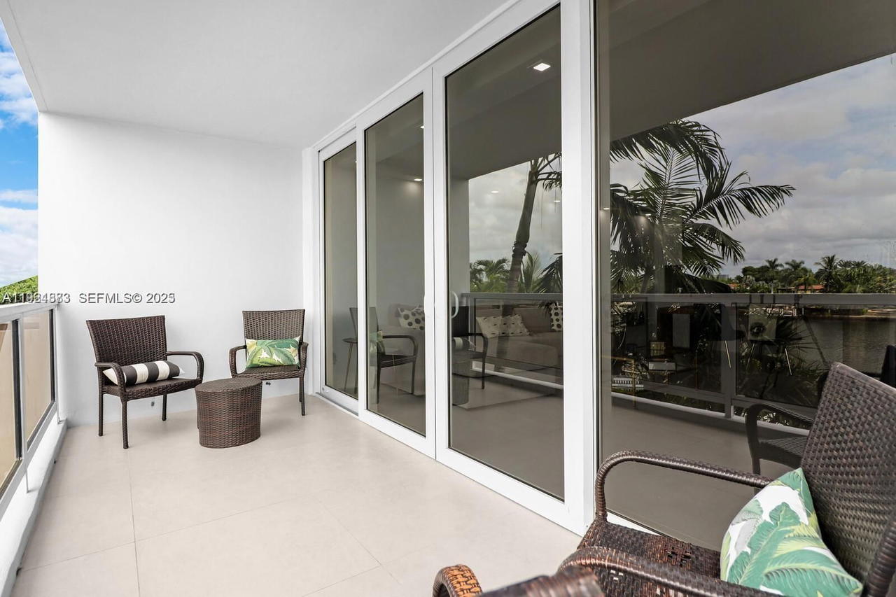Real estate property located at 5700 Collins Ave #3J, Miami-dade, Seacoast 5700 Condo, Miami Beach, FL