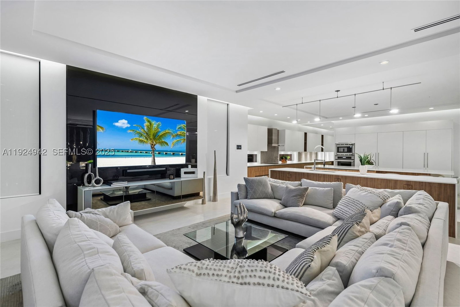 Real estate property located at 310 11th Ave, Broward, Himmarshee Park, Fort Lauderdale, FL