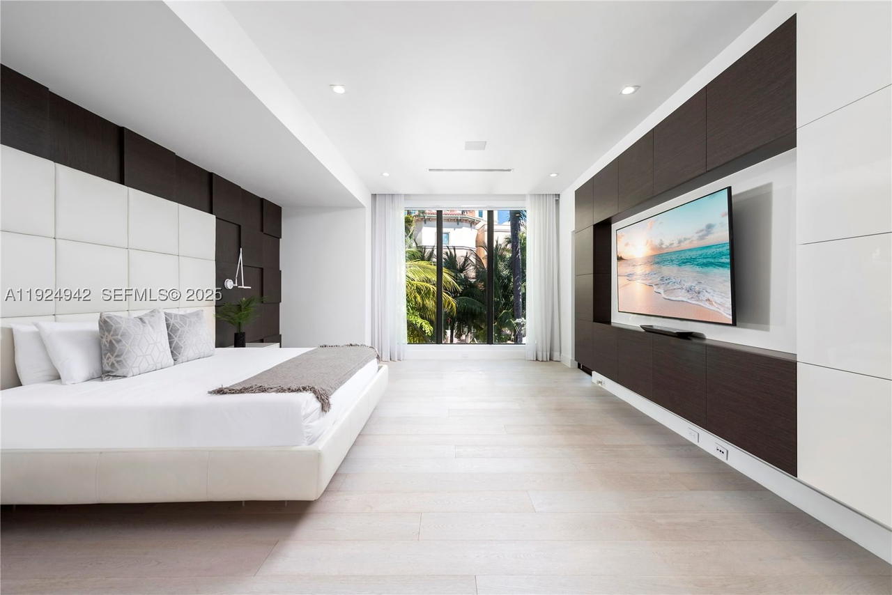 Real estate property located at 310 11th Ave, Broward, Himmarshee Park, Fort Lauderdale, FL