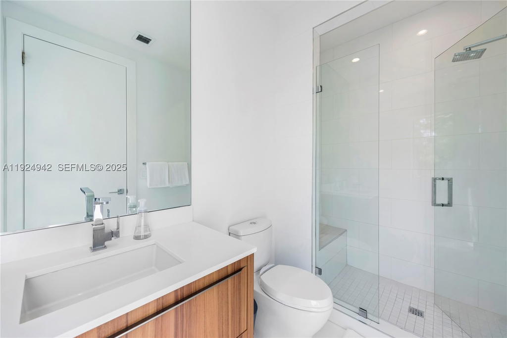 Real estate property located at 310 11th Ave, Broward, Himmarshee Park, Fort Lauderdale, FL