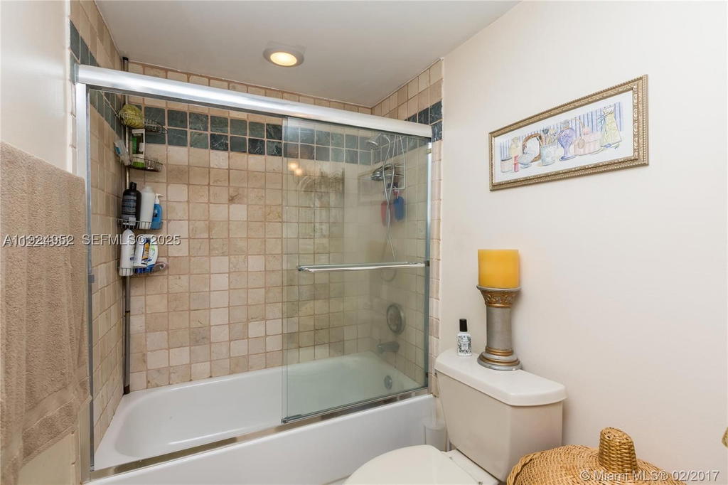 Real estate property located at 2500 PARKVIEW DR #1207, Broward, Olympus Condo, Hallandale Beach, FL