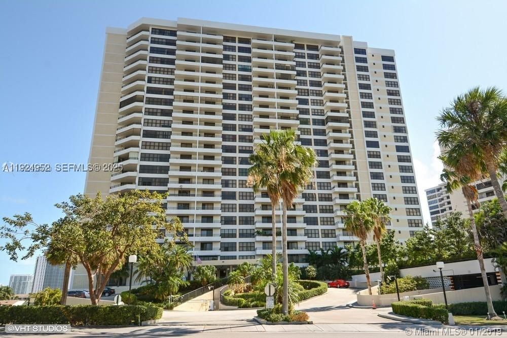 Real estate property located at 2500 PARKVIEW DR #1207, Broward, Olympus Condo, Hallandale Beach, FL