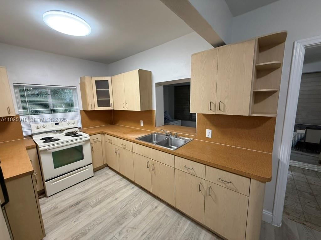 Real estate property located at 2459 28th ST, Miami-dade, Melrose Heights 2nd Sec, Miami, FL