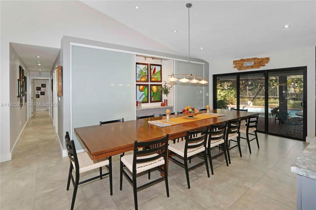 Real estate property located at 10255 96th Ter, Miami-dade, Kendale Country Club Ests, Miami, FL