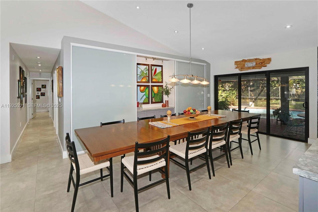 Real estate property located at 10255 96th Ter, Miami-dade, Kendale Country Club Ests, Miami, FL