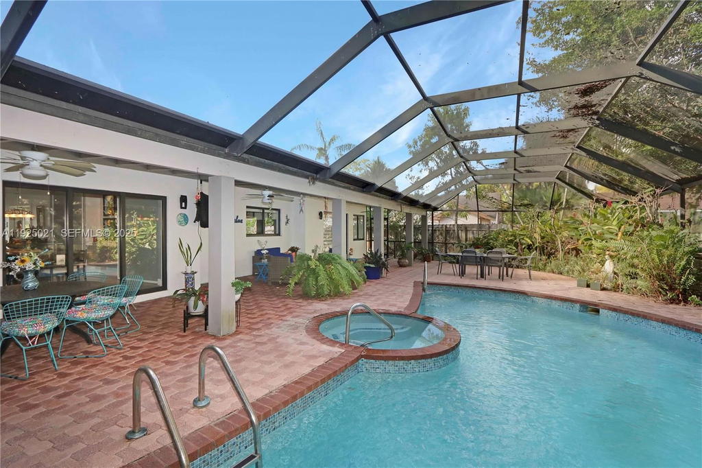Real estate property located at 10255 96th Ter, Miami-dade, Kendale Country Club Ests, Miami, FL