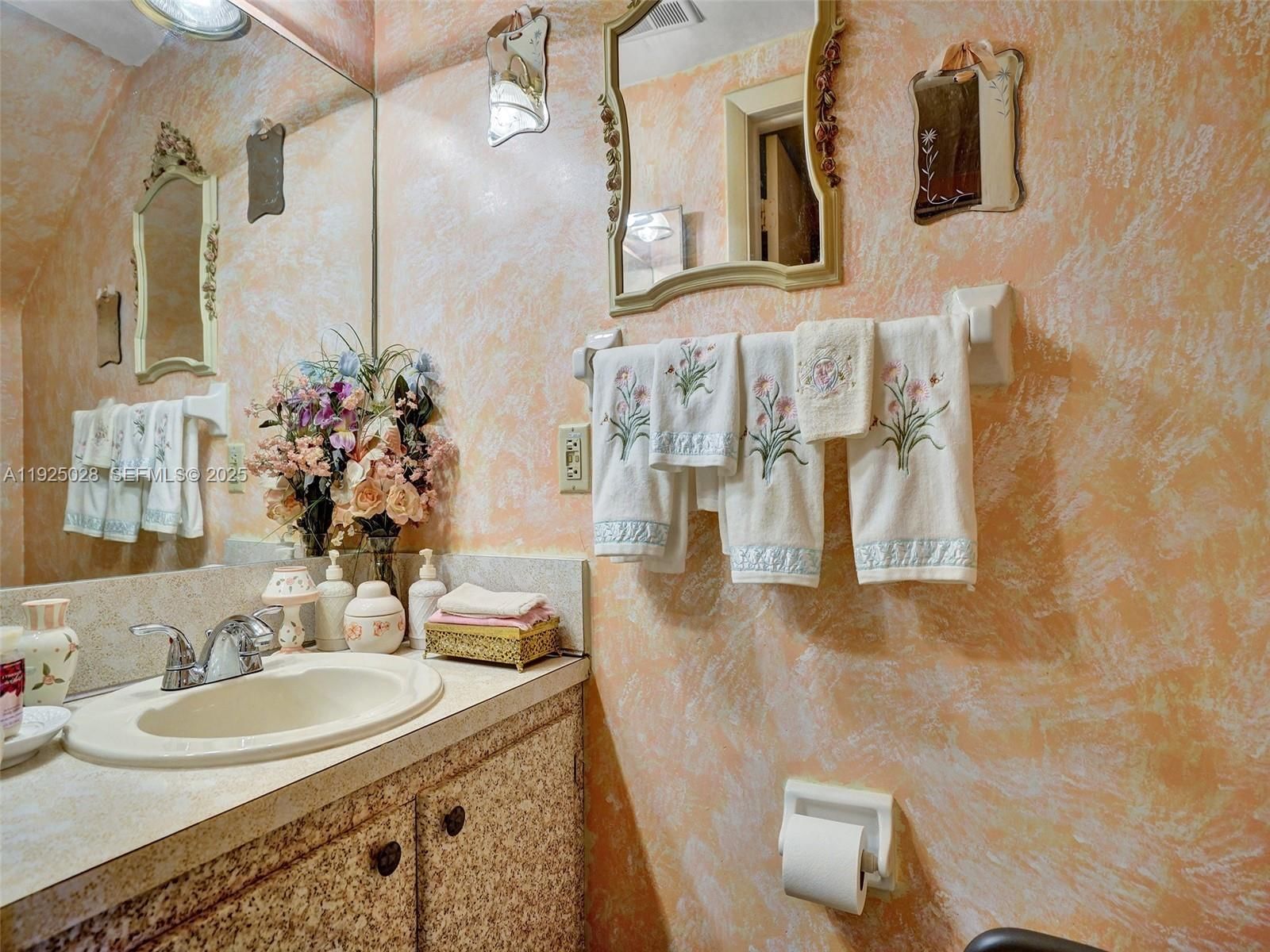 Real estate property located at 2770 193rd Ter, Miami-dade, Leslie Estates Sec 7, Miami Gardens, FL
