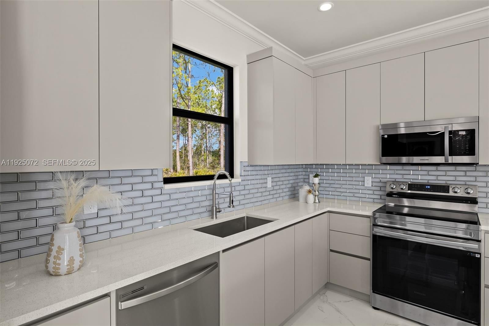 Real estate property located at 4282 2ND AVE SE, Collier, Golden Gate Estates, Naples, FL