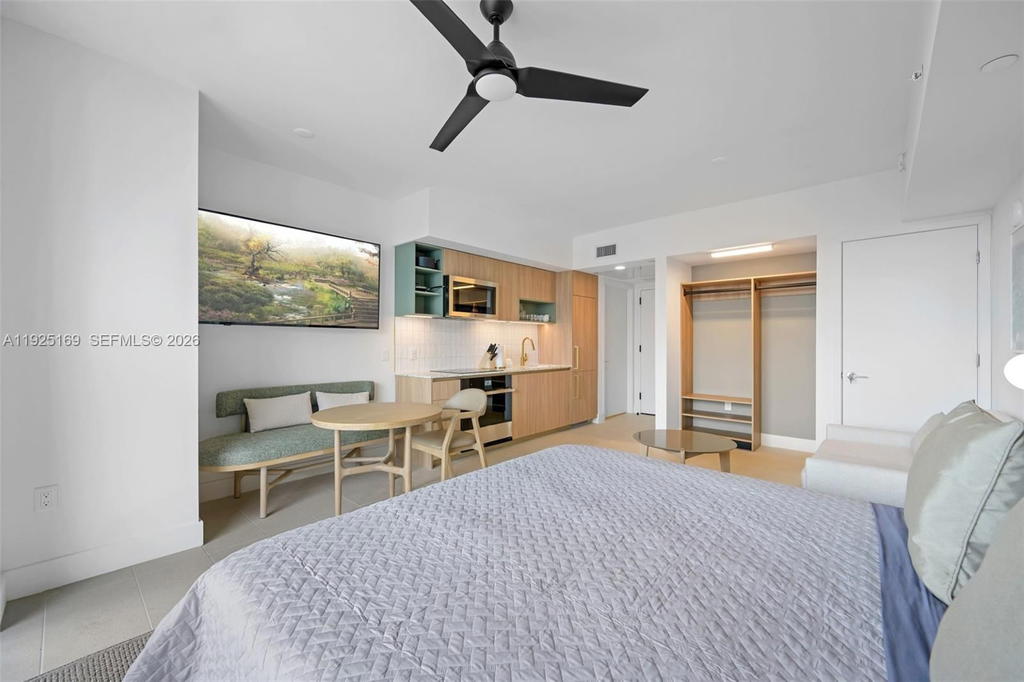 Real estate property located at 159 6th St #3810, Miami-dade, Natiivo Gale Miami, Miami, FL