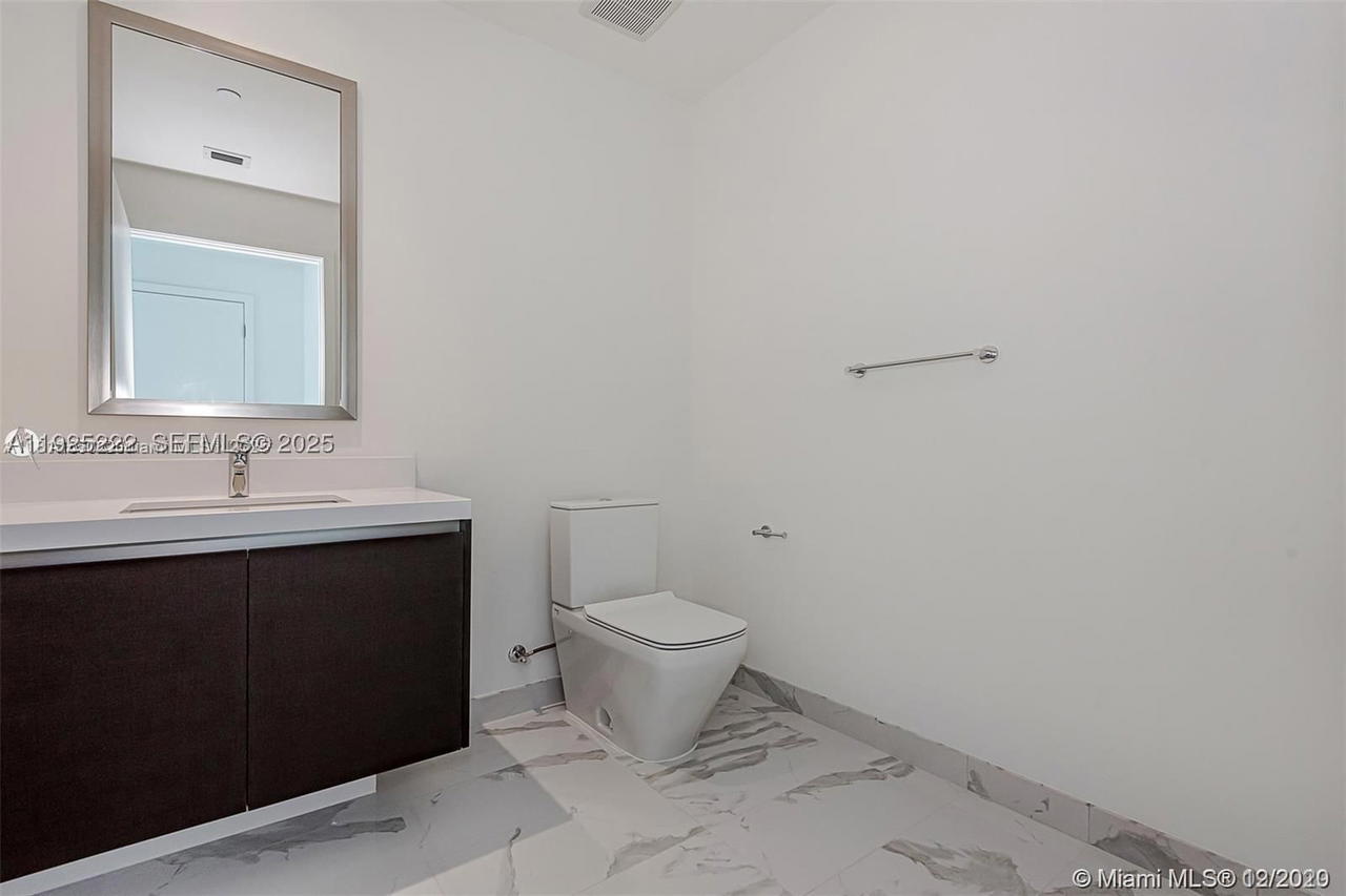 Real estate property located at 851 1st Ave #1608, Miami-dade, Paramount Miami World, Miami, FL