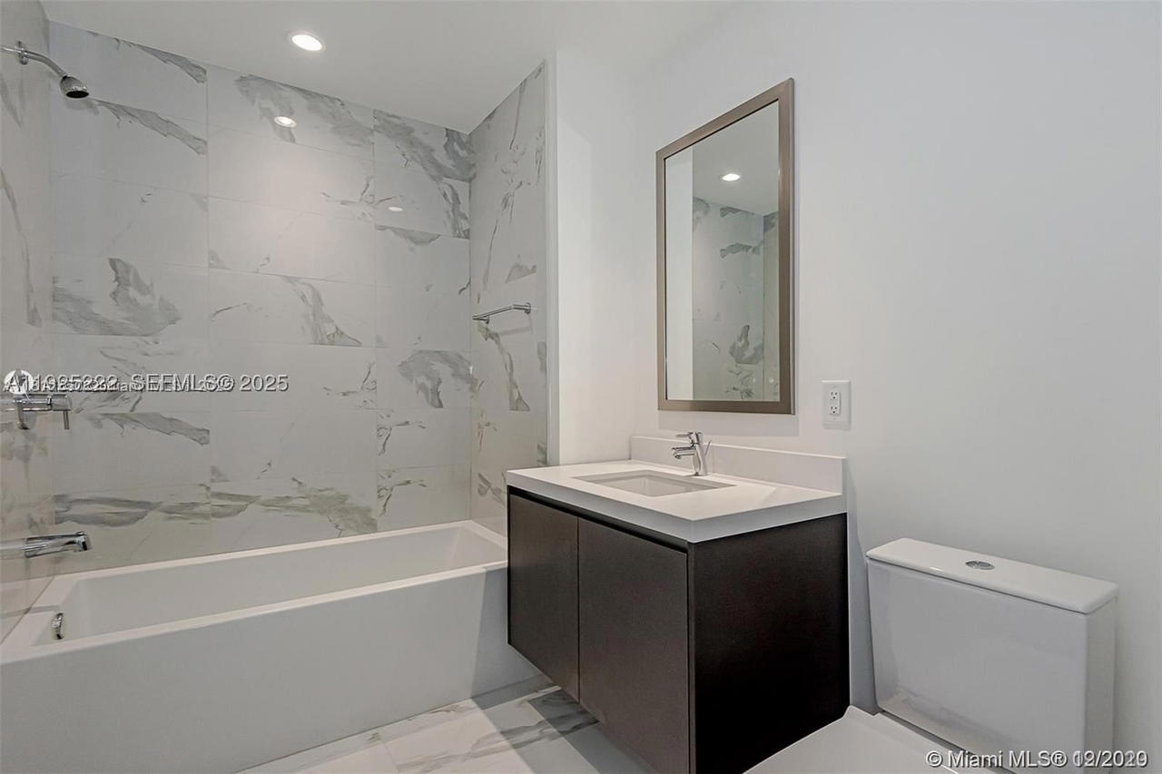 Real estate property located at 851 1st Ave #1608, Miami-dade, Paramount Miami World, Miami, FL