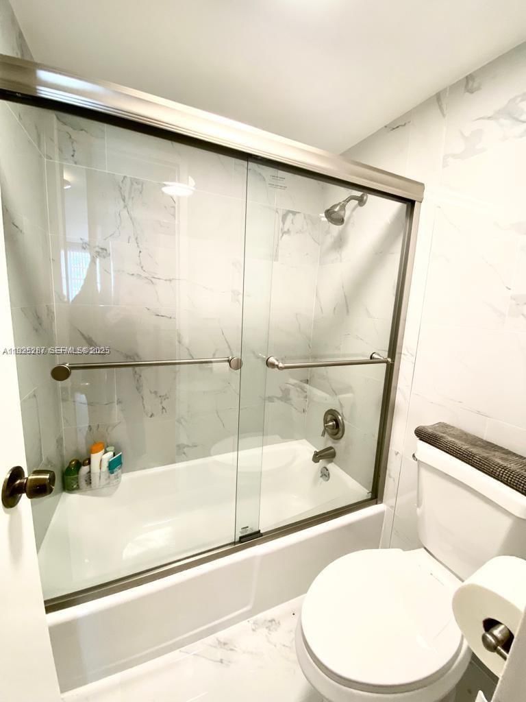Real estate property located at 100 Lincoln Rd #608, Miami-dade, The Decoplage Condo, Miami Beach, FL