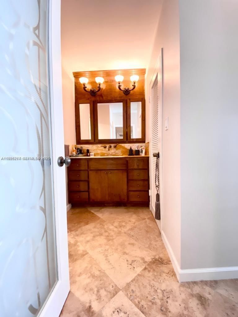 Real estate property located at 100 Lincoln Rd #608, Miami-dade, The Decoplage Condo, Miami Beach, FL