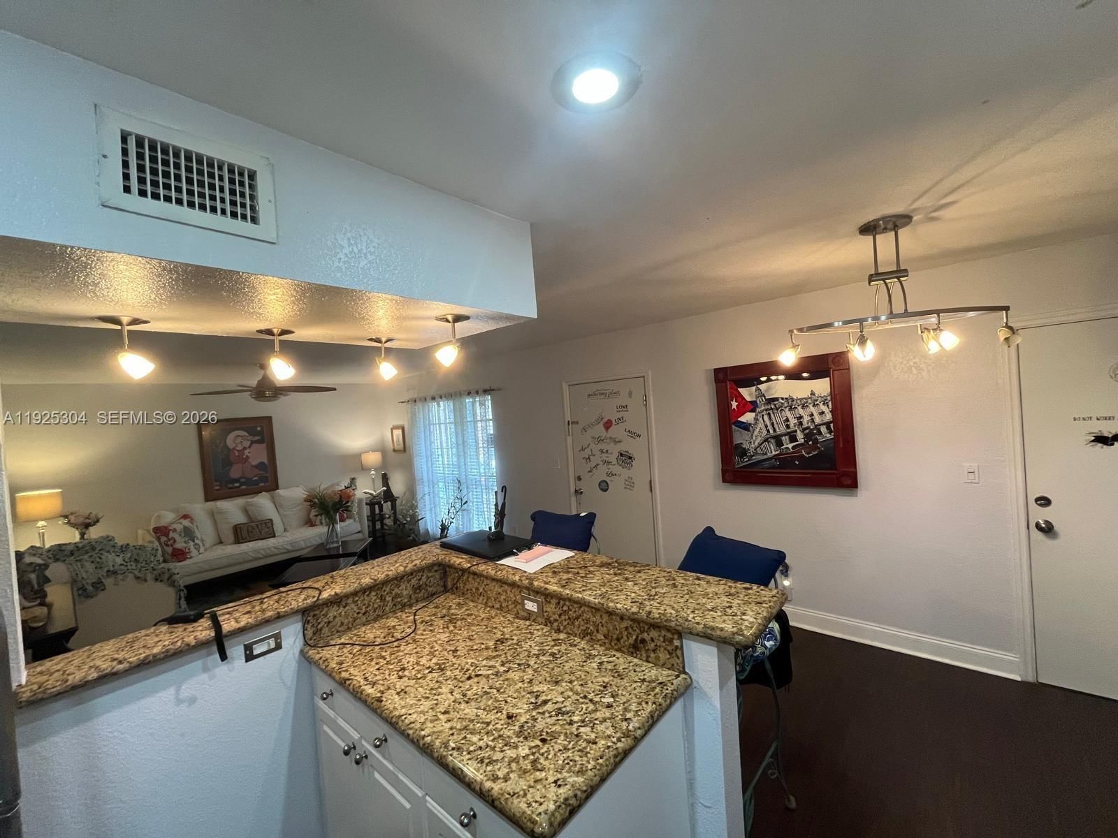 Real estate property located at 10788 Kendall Dr D24, Miami-dade, Spanish Trace Condo, Miami, FL