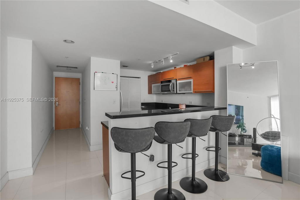 Real estate property located at 244 Biscayne Blvd #2306, Miami-dade, Vizcayne North Condo, Miami, FL