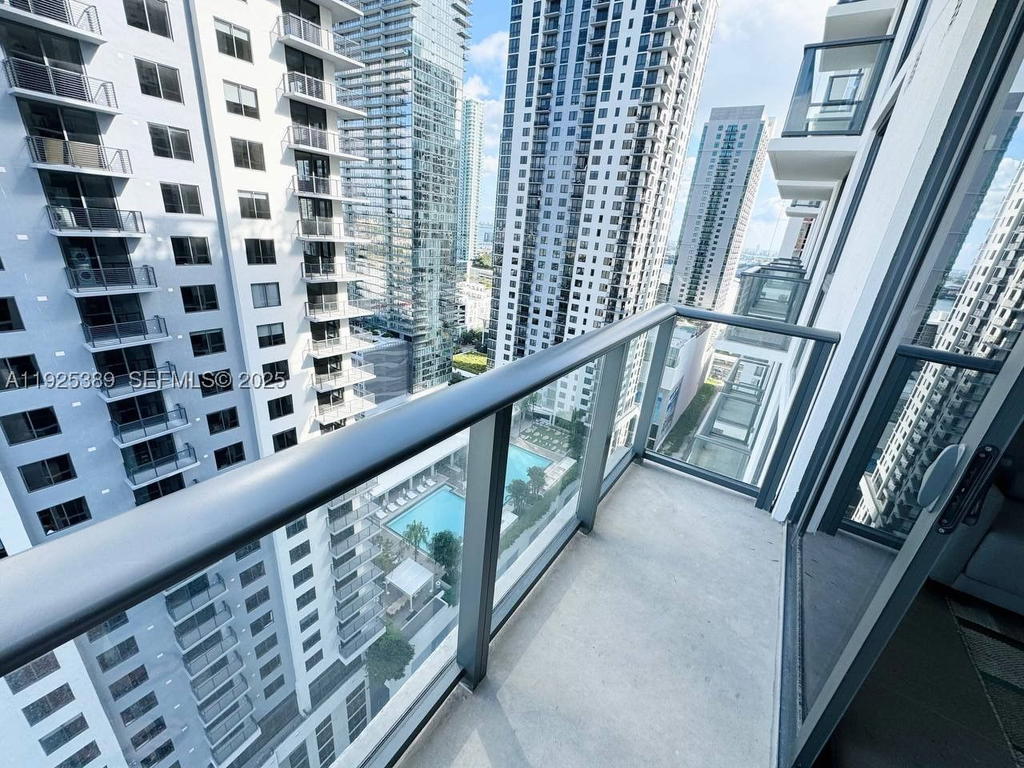 Real estate property located at 11 6th #2813, Miami-dade, Crosby Miami World Center, Miami, FL